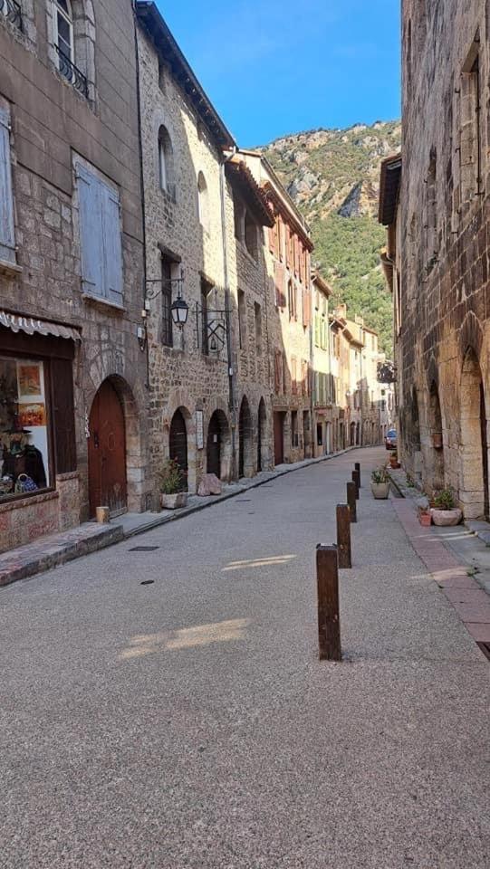 Maison Les Ramparts فيلفرانش دو كونفلينت المظهر الخارجي الصورة